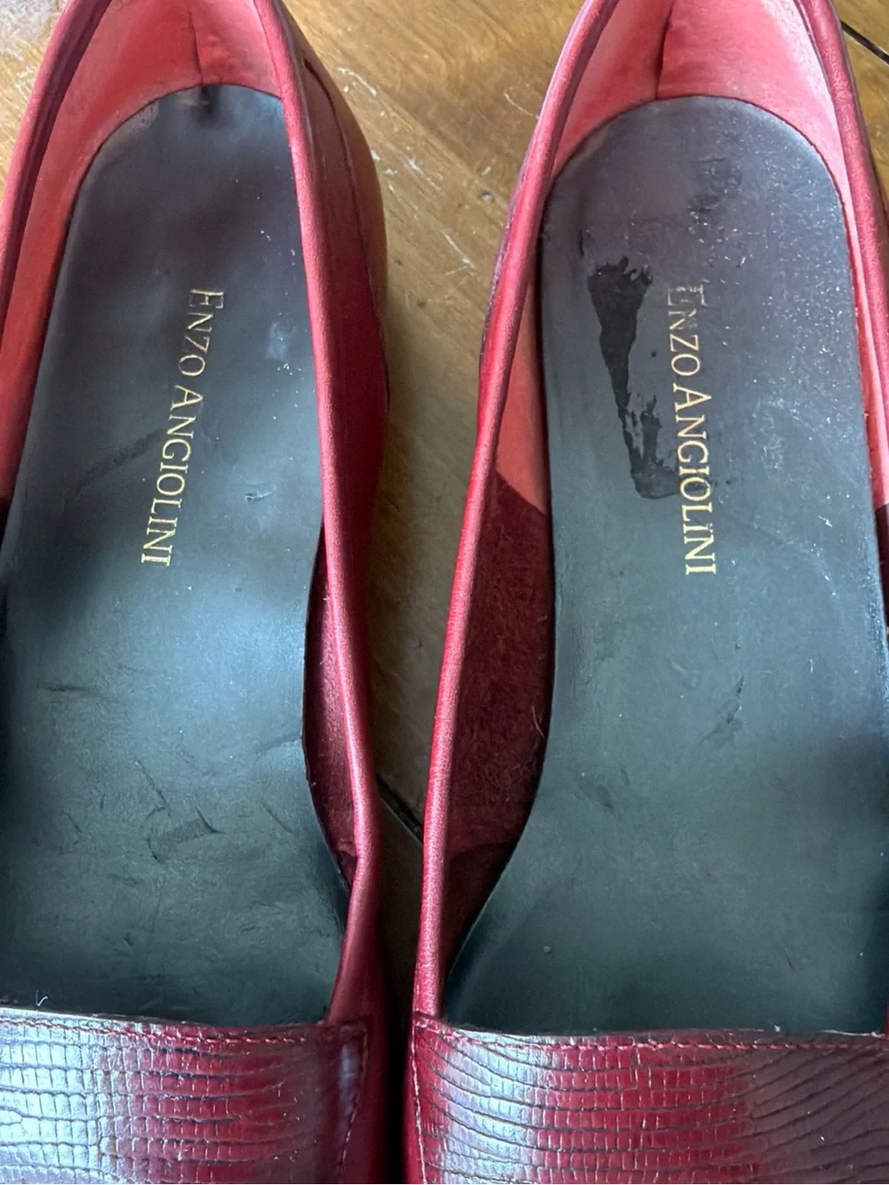 Enzo Angiolini classic slip